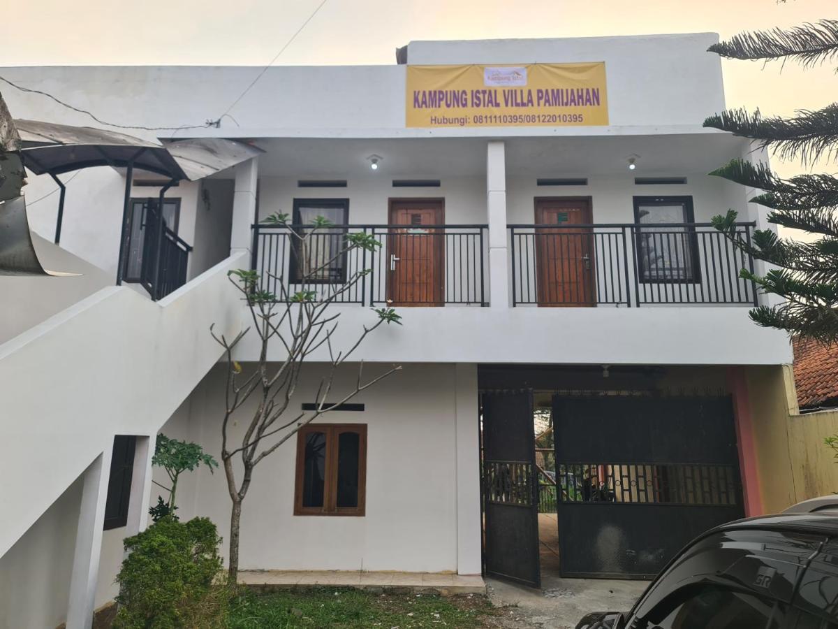 Kampung Istal Villa Pamijahan Bogor Bagian luar foto