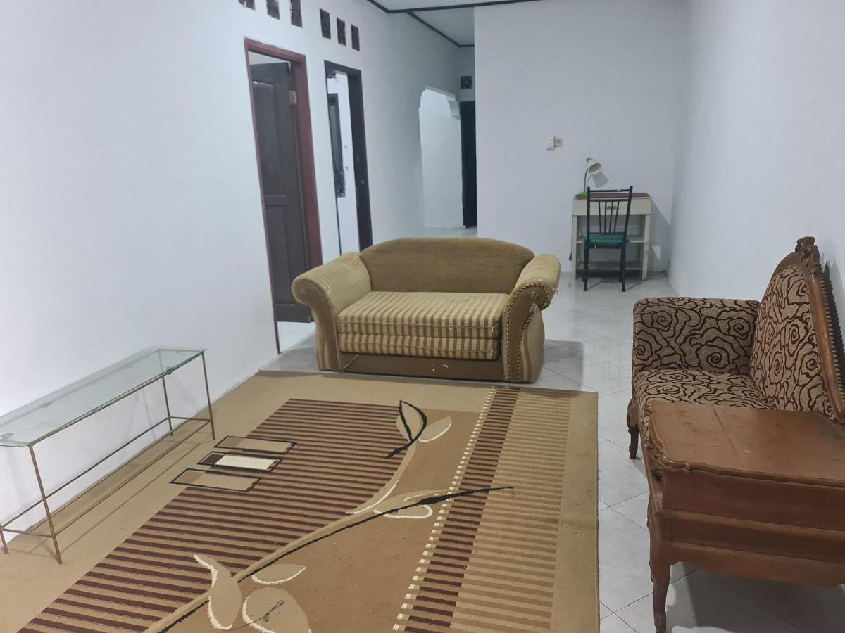 Kampung Istal Villa Pamijahan Bogor Bagian luar foto